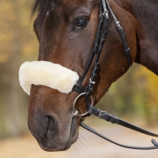 Lambskin noseband and pollstrap sleeve